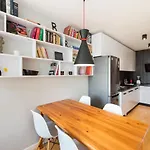 Powisle Snug Studio